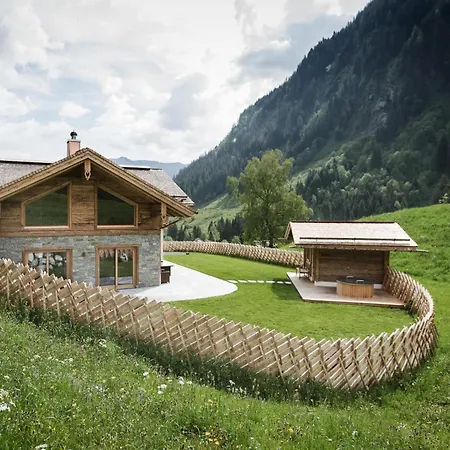 بيت للعطل Alpenchalet راوريس