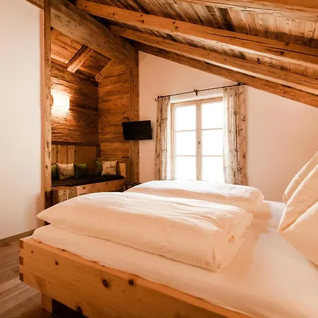 Alpenchalet بيت للعطل راوريس